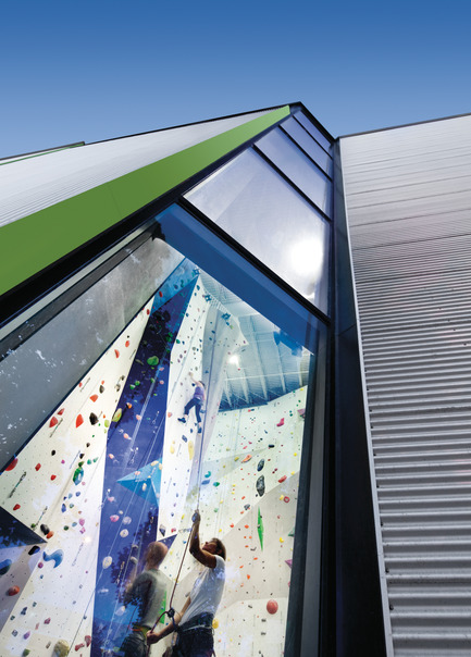 Dossier de presse | 673-05 - Communiqué de presse | Et les lauréats de la 7e édition des Grands Prix du Design sont… - Agence PID - Concours - PRIX PROJET DE L’ANNÉESmith Vigeant architectesAllez Up centre d'escalade - Crédit photo : Stéphane Brügger