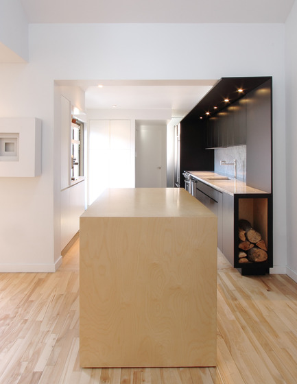 Press kit | 1198-01 - Press release | St-Philippe Residence - ATELIER GÉNÉRAL architecture - Residential Architecture - Movable Kitchen Island - Photo credit: Atelier Général