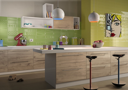 Press kit | 1606-01 - Press release | A new tile collection inspired by the Pop Art of Roy Lichtenstein - Ceratec - Product -  Kitchen - Tiles showned: POP Cool V, POP J &amp; V   - Photo credit: POP Series By Ceratec