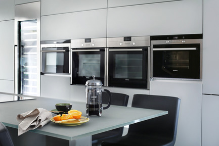 Press kit | 1701-01 - Press release | Butterton by LLI Design -Award winning contemporary family residence - LLI Design - Residential Interior Design - Kitchen Detail&nbsp;- Appliances - Butterton&nbsp;- LLI Design - Photo credit: Alex Maguire Photography