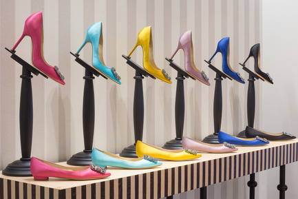 Press kit | 1555-01 - Press release | High Style in Shoe Heaven - Nick Leith-Smith Architecture + Design - Commercial Interior Design - Custom built pieces are essential to Nick Leith-Smith Architecture + Design's approach to high-end retail fit-outs - Photo credit: Quintin Lake