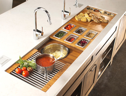 Press kit | 1621-01 - Press release | Discover BATIMAG - Batimat - Residential Interior Design - The Galley Sink Workstation 7 - Bamboo finish - Photo credit: The Galley Sink