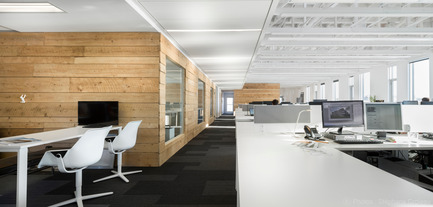 Dossier de presse | 1695-01 - Communiqué de presse | Nouveau siège social de STGM Architectes - STGM Architectes - Architecture commerciale - Crédit photo : Stéphane Groleau