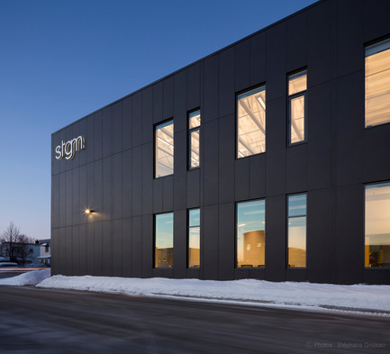 Dossier de presse | 1695-01 - Communiqué de presse | Nouveau siège social de STGM Architectes - STGM Architectes - Architecture commerciale - Crédit photo : Stéphane Groleau