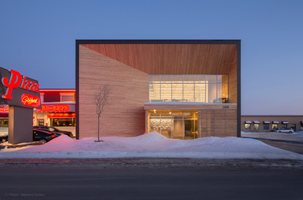 Dossier de presse | 1695-01 - Communiqué de presse | Nouveau siège social de STGM Architectes - STGM Architectes - Architecture commerciale - Crédit photo : Stéphane Groleau