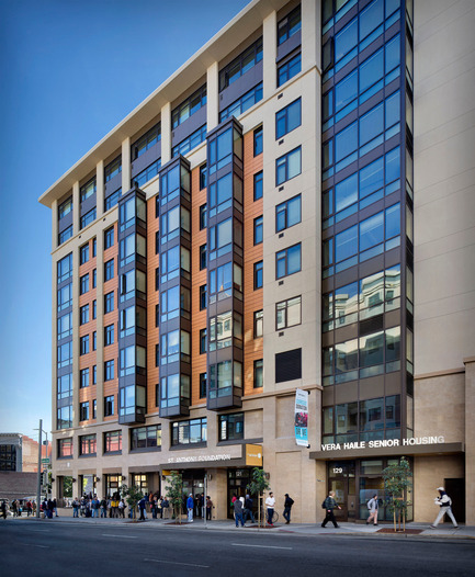 Dossier de presse | 1187-03 - Communiqué de presse | Announcing AIA San Francisco 2015 Design Awards winners - American Institute of Architects, San Francisco Chapter (AIA SF) - Concours - St. Anthony Foundation Dining Room and Social Work Center / Vera Haile Senior Community by HKIT Architects - Crédit photo : David Wakely Photography