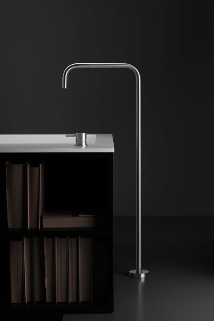 Dossier de presse | 1161-01 - Communiqué de presse | INOX stainless steel tapware series - New collection - Blu Bathworks - Produit - Inox collection - Crédit photo : blu Bathworks