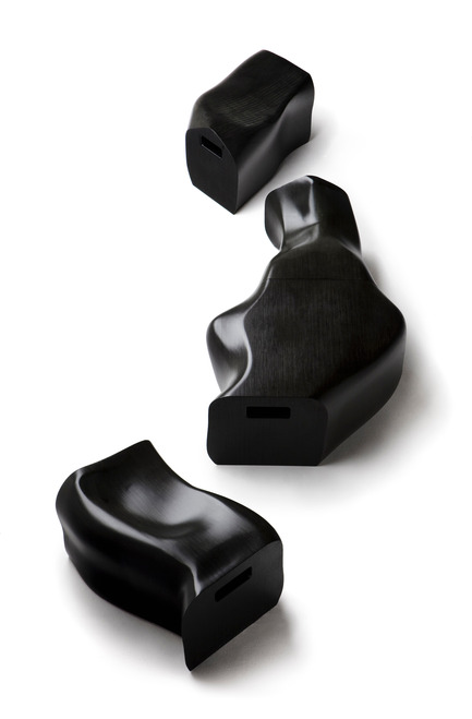 Dossier de presse | 990-01 - Communiqué de presse | JOKI Bench and DOM·I·NO Candle Holder - KAYIWA - Produit - JOKI Bench - Crédit photo : Image courtesy of KAYIWA