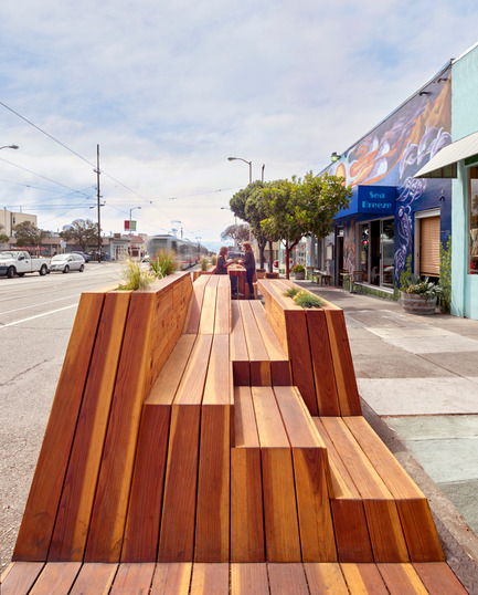 Dossier de presse | 1562-01 - Communiqué de presse | Sunset Parklet receives Special Recognition in Urban Design Award - INTERSTICE Architects - Design urbain - Crédit photo : Cesar Rubio