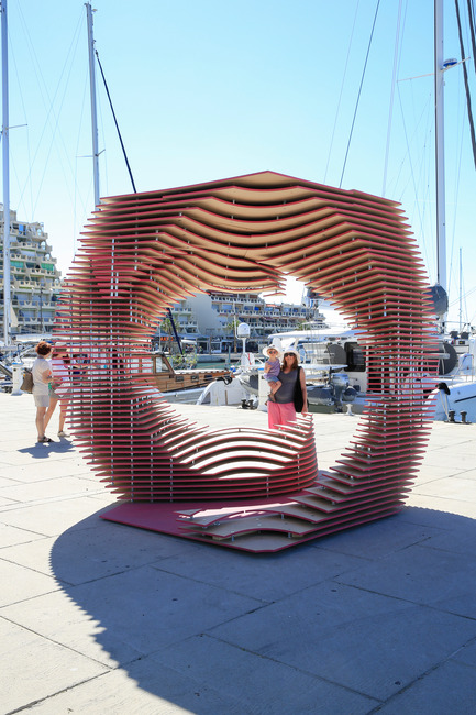 Dossier de presse | 982-25 - Communiqué de presse | Les lauréats du FAV 2015 - Association Champ Libre - Festival des Architectures Vives (FAV) - Évènement + Exposition - THE PORTHOLE&nbsp;<br>TOMA - Antonio Nardozzi &amp; Maria Dolores del Sol Ontalba - Crédit photo : © photoarchitecture.com/FAV Paul Kozlowski