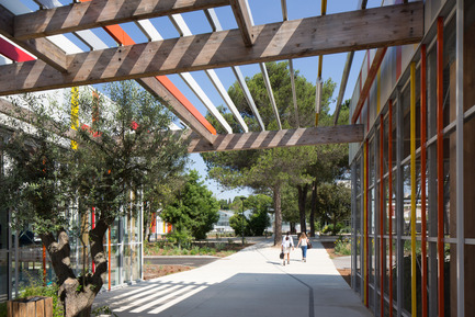 Dossier de presse | 921-08 - Communiqué de presse | Lycée Honoré de Balzac à Castelnau-le-Lez (34) - NBJ architectes - Architecture institutionnelle - Lycée Honoré de Balzac à Castelnau le Lez (34) - NBJ Architectes - Crédit photo : ©photoarchitecture.com&nbsp;