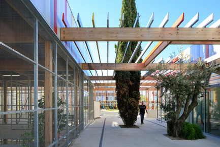 Dossier de presse | 921-08 - Communiqué de presse | Lycée Honoré de Balzac à Castelnau-le-Lez (34) - NBJ architectes - Architecture institutionnelle - Lycée Honoré de Balzac à Castelnau le Lez (34) - NBJ Architectes - Crédit photo : ©photoarchitecture.com&nbsp;