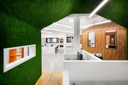 Dossier de presse | 760-07 - Communiqué de presse | Un espace d’inspiration rassembleur - Jean de Lessard, Designers Créatifs - Design d’intérieur commercial - Crédit photo : Adrien Williams