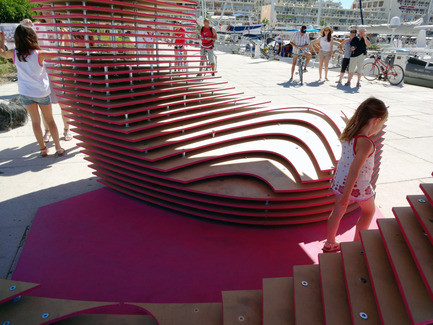 Press kit | 1819-01 - Press release | The PortHole - TOMA! - team of manufacturers architects - Event + Exhibition - Photo credit: Antonio Nardozzi + María Dolores del Sol Ontalba ©[TOMA!] 