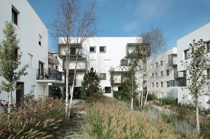 Dossier de presse | 1830-01 - Communiqué de presse | Announcing the winners of the 2015 FAD Architecture and Interior Design Awards - FAD - Fostering Arts and Design - Concours - 253 Homes at Ivry-Sur-Seine, by Miquel Lacasta, Marc Chalamanch and Carmen Santana - Crédit photo : Benoit Fougeiro, Archikubik