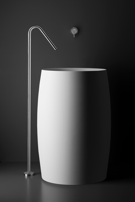 Dossier de presse | 846-16 - Communiqué de presse | Céragrès fait l’acquisition de Montréal-Les-Bains - Céragrès - Produit -         Robinet :&nbsp;Série&nbsp;Inox /&nbsp;Blu bathworks –&nbsp;Lavabo:&nbsp;Blu-Stone Halo - Crédit photo : Blu Bathworks