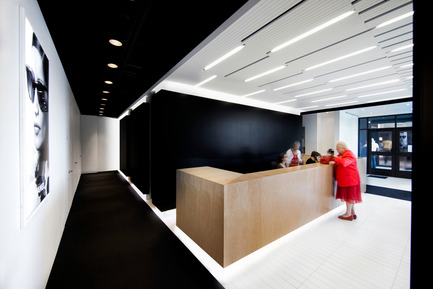 Dossier de presse | 1113-01 - Communiqué de presse | L’Aire Visuelle, optométristes - opticiens - la SHED architecture - Design d’intérieur commercial - Crédit photo : Maxime Brouillet