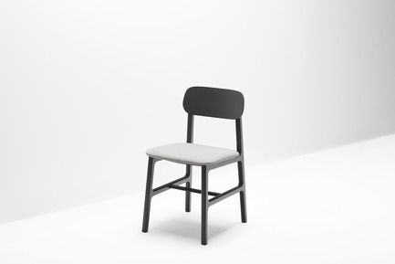 Dossier de presse | 1539-02 - Communiqué de presse | Discover H Collection 2015 - H Furniture Ltd. - Design industriel - Kensington Chair - Crédit photo : Peter Guenzel