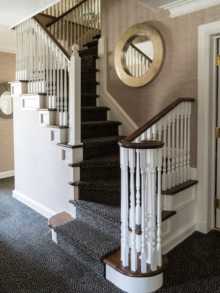Dossier de presse | 1135-03 - Communiqué de presse | Les Ensembliers completes two-year Tudor transformation - Les Ensembliers - Design d’intérieur résidentiel - Crédit photo : André Rider