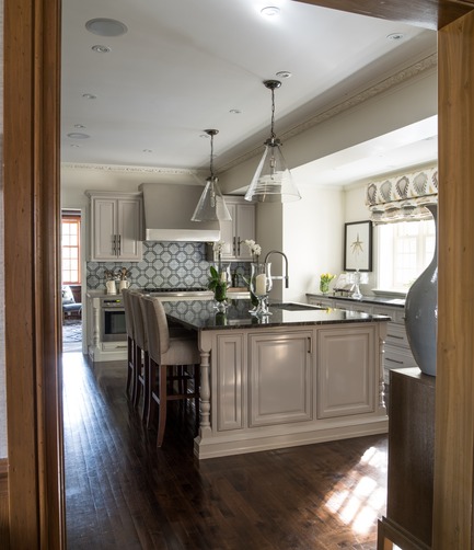 Dossier de presse | 1135-03 - Communiqué de presse | Les Ensembliers completes two-year Tudor transformation - Les Ensembliers - Design d’intérieur résidentiel - Crédit photo : André Rider