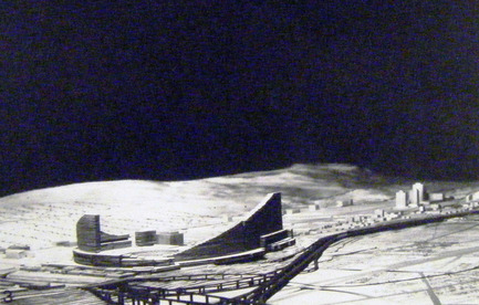 Press kit | 748-24 - Press release | Drawings by the renowned Canadian architect Arthur Erickson to be presented at the UQAM Centre de Design - Centre de design de l'UQAM - Event + Exhibition - Photo de la maquette pour la Cité des terrasses, Montréal (projet non-réalisé; 1968).&nbsp; - Photo credit: Fonds Arthur Erickson, Canadian Architectural Archives, Université de Calgary.