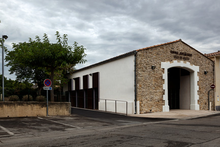 Dossier de presse | 921-09 - Communiqué de presse | Salle des mariages de Jacou - NBJ architectes - Architecture institutionnelle - Salle des Mariage de Jacou - Exterieur - Crédit photo : Leslie Verdet