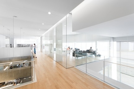 Dossier de presse | 721-06 - Communiqué de presse | La bibliothèque Saul-Bellow - Chevalier Morales - Architecture institutionnelle - Bibliothèque Saul-Bellow,&nbsp;Montréal, Canada - Crédit photo :  Chevalier Morales Architectes 