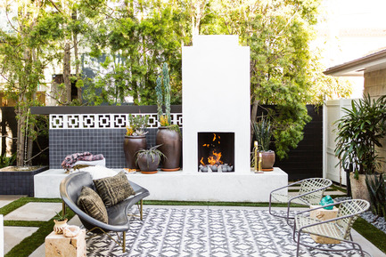 Press kit | 1834-04 - Press release | Downtown Design announces final exhibitor list and showcases new talent alongside established - Downtown Design - Event + Exhibition - Galanter &amp; Jones<br>Helios<br> - Photo credit: Galanter &amp; Jones