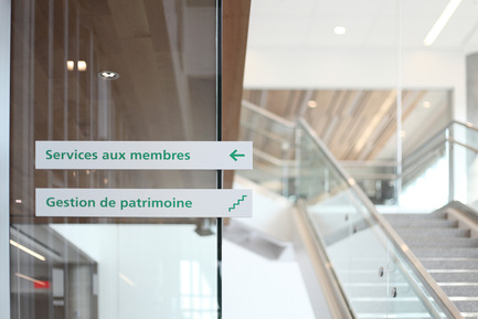 Dossier de presse | 1586-03 - Communiqué de presse | Caisse Desjardins Sainte-Foy - Hatem+D Architecture - Architecture institutionnelle - Crédit photo : Alexandre Guilbeault