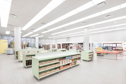 Dossier de presse | 760-11 - Communiqué de presse | Approche énergétique et formelle de la circularité: du principe à la création d’un espace recentré sur l’humain - Jean de Lessard, Designers Créatifs - Design d’intérieur commercial - Crédit photo : Adrien Williams