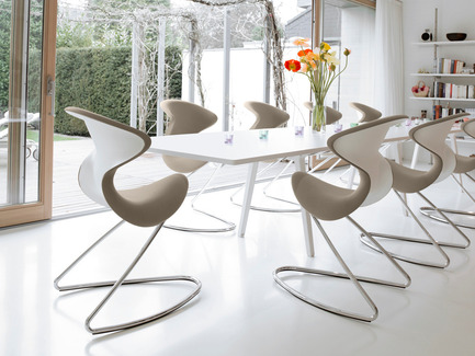 Dossier de presse | 1437-02 - Communiqué de presse | The 2015 SBID Awards finalists revealed - SBID - The Society of British & International Design - Concours - Contract Product Finalist 2015<br> - Crédit photo : Aeris - Oyo The Chair