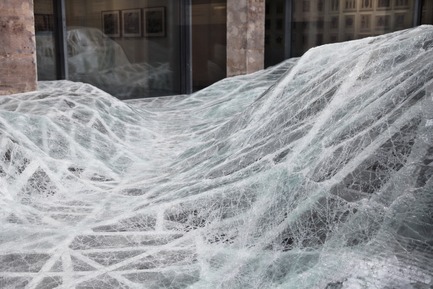 Press kit | 985-06 - Press release | Acceleration Field - Baptiste Debombourg - Event + Exhibition -  Contextual installation in laminated glass ( 4 tons), 11x7x1,8m / Krupic Kersting - KUK - Cologne (DE) 2015<br>A proposal of the "Amis de la maison rouge", Le Patio, Fondation Antoine de Galbert, Maison Rouge, Paris  - Photo credit: Courtesy Galerie Patricia Dorfmann - Paris (FR)