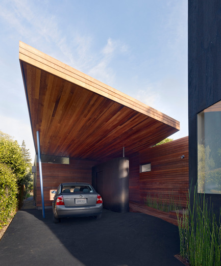 Dossier de presse | 1891-01 - Communiqué de presse | Bal House - Terry & Terry Architecture - Architecture résidentielle - carport - Crédit photo : Bruce Damonte