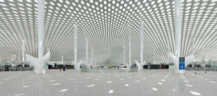 Dossier de presse | 1109-01 - Communiqué de presse | Shenzhen Bao’an International Airport - Terminal 3 opens 28 November, 2013 - Massimiliano and Doriana Fuksas - Architecture institutionnelle - Crédit photo : Studio Fuksas