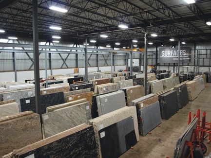 Dossier de presse | 846-17 - Communiqué de presse | Céragrès célèbre ses 25 ans, le regard tourné vers l’avenir - Céragrès - Produit -          Surfaces Céragrès, Dorval - Crédit photo :  Céragrès 