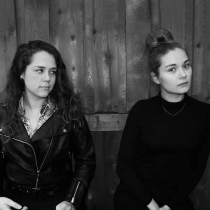 Dossier de presse | 1847-01 - Communiqué de presse | Have these two Danish students reinvented the waste bin? - DropBucket - Produit - Crédit photo : Rikke Reetz
