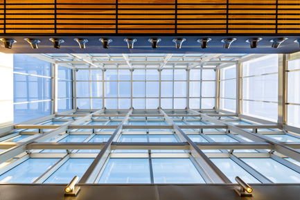 Dossier de presse | 865-10 - Communiqué de presse | La Bibliothèque du Boisé : Grand Prix d'excellence de l'OAQ 2015 - Cardinal Hardy* / Labonté Marcil / Éric Pelletier* architectes en consortium (*Lemay) - Architecture institutionnelle - Crédit photo : Doublespace photography