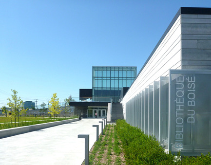 Dossier de presse | 865-10 - Communiqué de presse | La Bibliothèque du Boisé : Grand Prix d'excellence de l'OAQ 2015 - Cardinal Hardy* / Labonté Marcil / Éric Pelletier* architectes en consortium (*Lemay) - Architecture institutionnelle - Crédit photo : Yien Chao