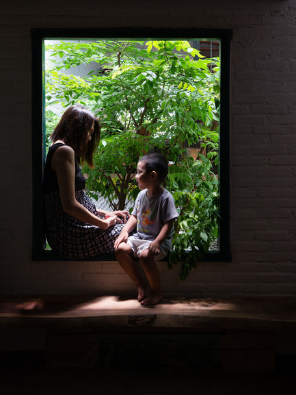 Press kit | 1256-01 - Press release | Saigon house - a21studĩo - Residential Architecture - Window looks to the tree  - Photo credit: Quang Tran