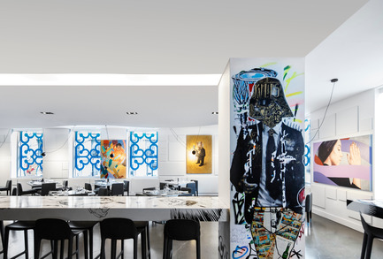 Press kit | 1969-01 - Press release | « ÊTRE AVEC TOI», the latest purely artistic Montreal restaurant - MASSIVart, SID LEE Architecture, Hotel W, BPC - Art - One of Stikki Peaches favourite characters: GQ Starwars - Photo credit: Stéphane Brugger