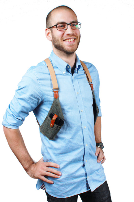Press kit | 884-03 - Press release | Projet HEC édition 2013 - École de design industriel de l’Université de Montréal - Event + Exhibition - HOLSTER – Des poches additionnelles sont toujours les bienvenues. / An additional pocket is always useful! Keep it close to your person.Lafontaine, Anne-MarieLeclerc-De Guire, MaudeIlié, Thibault - Photo credit: Francis Gauthier-Girard et Claude Soucy