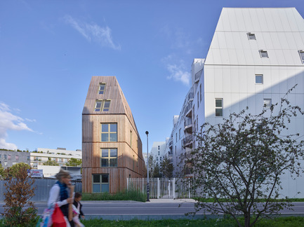 Dossier de presse | 898-07 - Communiqué de presse | Rive Seine _ Macro Lot A5 - Tetrarc - Architecture résidentielle - vue de la venelle depuis la rue<br> - Crédit photo :  Stéphane Chalmeau 