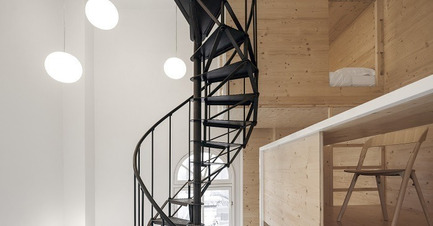 Dossier de presse | 1124-07 - Communiqué de presse | Winners Announced - World Interiors News - Design d’intérieur commercial -  WINNER - MUSEUM OR EXHIBITION SPACES<br>ROOM ON THE ROOF<br>by i29 interior architects, Netherlands<br>‘It is playful in its approach to domesticity, the artistic process and the city. Wonderful clarity of form, colour and light support the experience.’  - Crédit photo : i29 interior architects