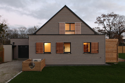 Press kit | 949-05 - Press release | House Built To French 2012 Energy Regulations Near Sainte-Anne-d'Auray - Patrice Bideau architecte D.P.L.G. - Residential Architecture - Photo credit: Armel ISTIN