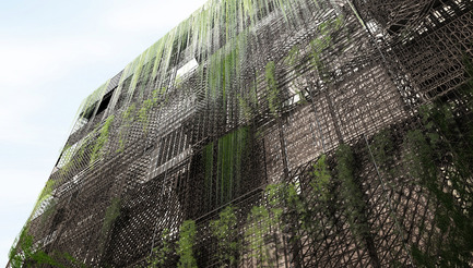 Press kit | 1972-01 - Press release | ‘Vivarium’ - A Tractor Warehouse Turned Restaurant by Hypothesis Won the INSIDE Award 2015 - Hypothesis - Commercial Interior Design - Ir-On Hostel - Photo credit:  Hypothesis 