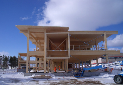 Dossier de presse | 755-04 - Communiqué de presse | Pavillon universitaire Alouette - UQAC - BGLA | Architecture + Design urbain - Architecture institutionnelle -   Structure de bois en lamellé-collé et lamellé-croisé   - Crédit photo : BGLA
