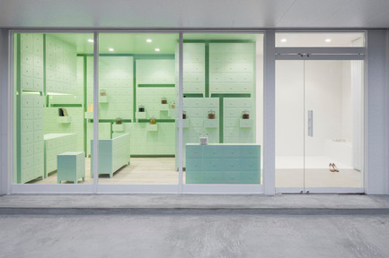Dossier de presse | 2005-01 - Communiqué de presse | Sumiyoshido kampo lounge, clinic for acupuncture and moxibustion - id inc. - Design d’intérieur commercial - Crédit photo : ©id-inc.