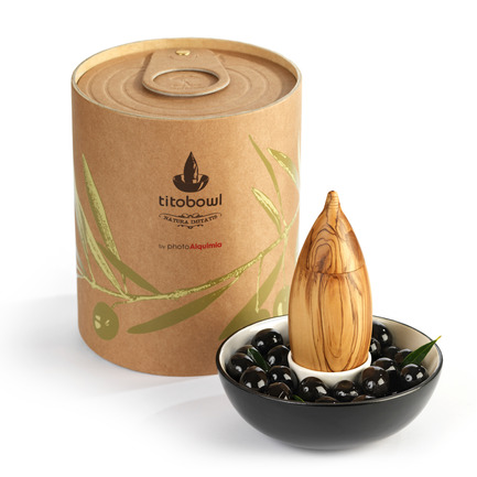 Press kit | 902-06 - Press release | International Call for Design Nominations - A' Design Award and Competition - Competition - Titobowl Snack bowl by&nbsp;Carlos Jimenez Perez &amp; Pilar Balsalobre - Photo credit: Carlos Jiménez Pérez