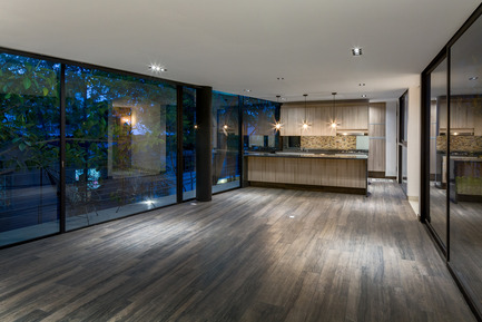 Dossier de presse | 1825-01 - Communiqué de presse | Just Be Apartments - Arqmov Workshop - Architecture résidentielle -  Interior  - Crédit photo : Rafael Gamo