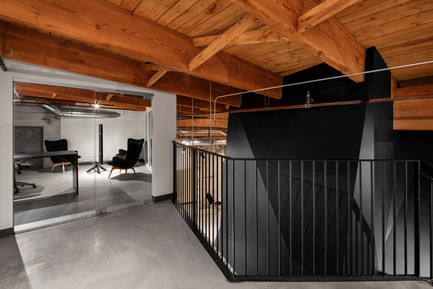 Dossier de presse | 760-12 - Communiqué de presse | Sonorité|s| d’un lieu protéiforme - Jean de Lessard, Designers Créatifs - Design d’intérieur commercial - PixMob - Crédit photo : Adrien Williams